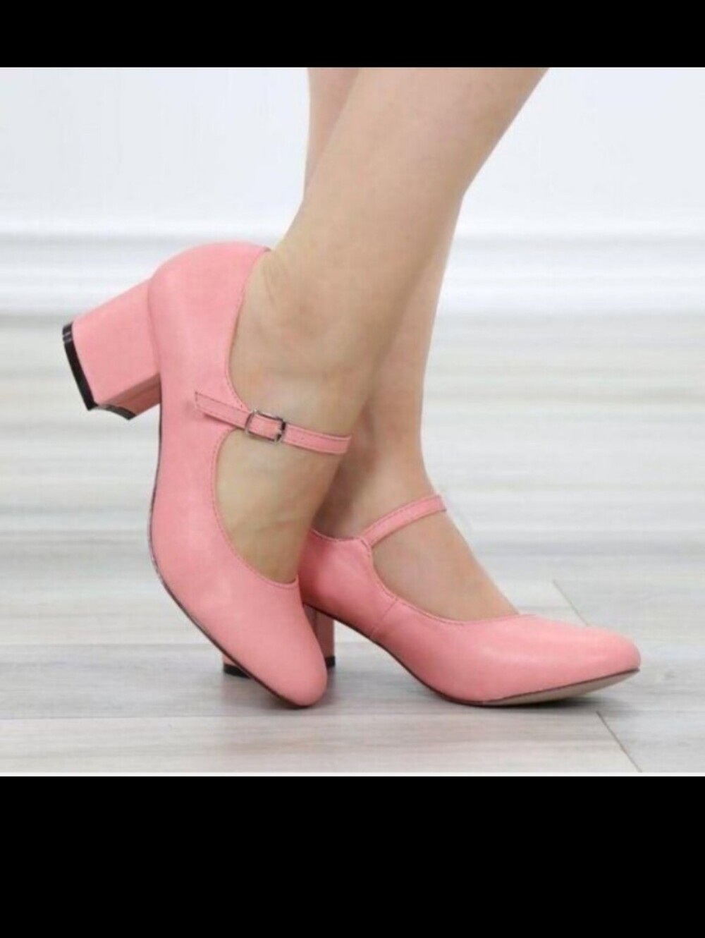 Chase + Chloe Classic Mary Jane Block Heel Pumps in Pink